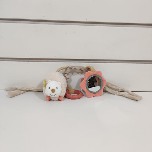 Peluches d'activités à suspendre Zoé le hérisson